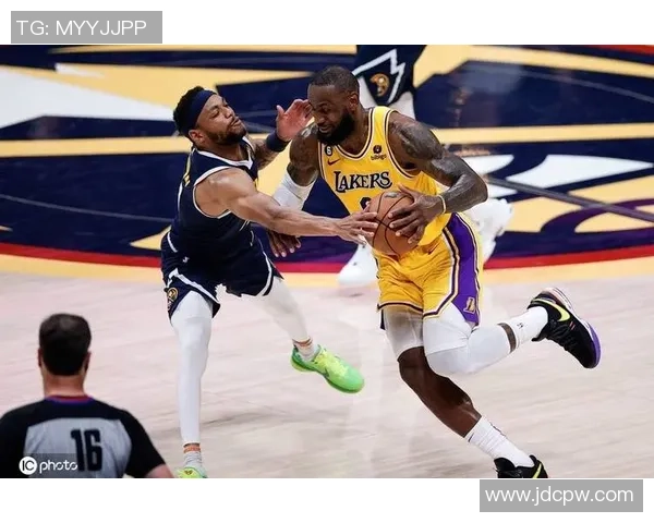 湖人对掘金第四场精彩回顾与赛后分析全景展现