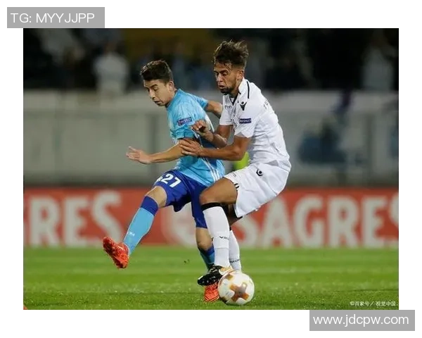 吉马雷斯主场迎战朴迪莫伦斯期待全取三分的精彩对决 吉马雷斯主场迎战朴迪莫伦斯期待全取三分的精彩对决