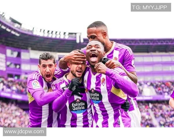 西甲第25轮精彩对决塞维利亚主场迎战豪门巴塞罗那