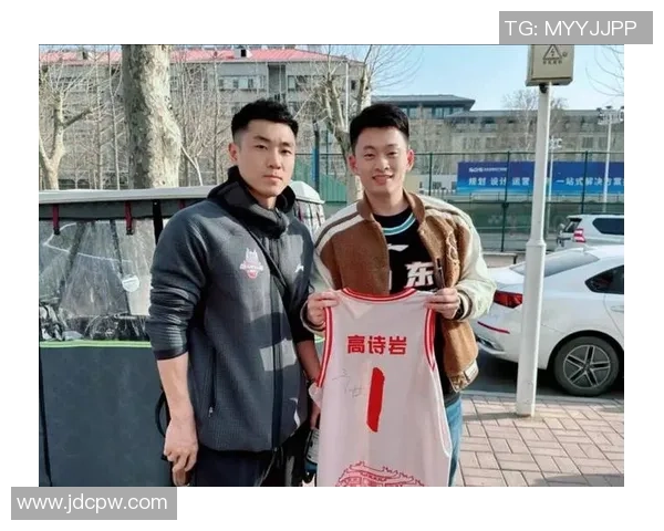 8助攻+中要害三分后高诗岩放狠话：我无所谓他人的质疑